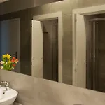 Mango Vandrerhjem Poznań